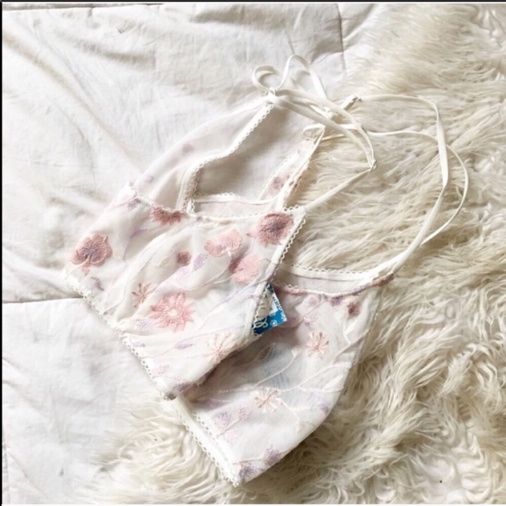 NEW FREE PEOPLE So Into You Embroidered Bralette M - Picture 5 of 7